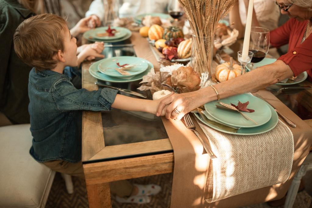 Screen-Free Family Dinners: A Matter of Life and Death?